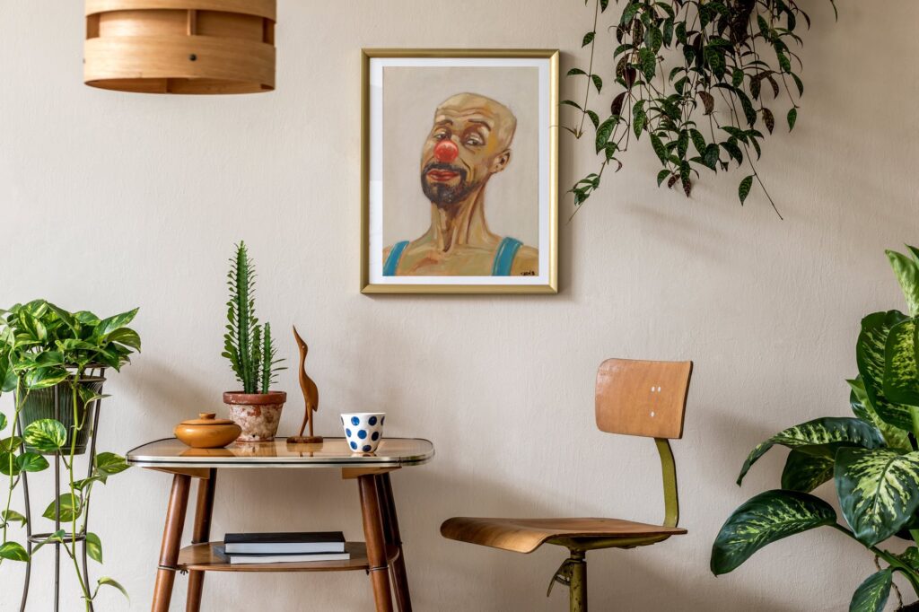 The Clown shown in an interior
